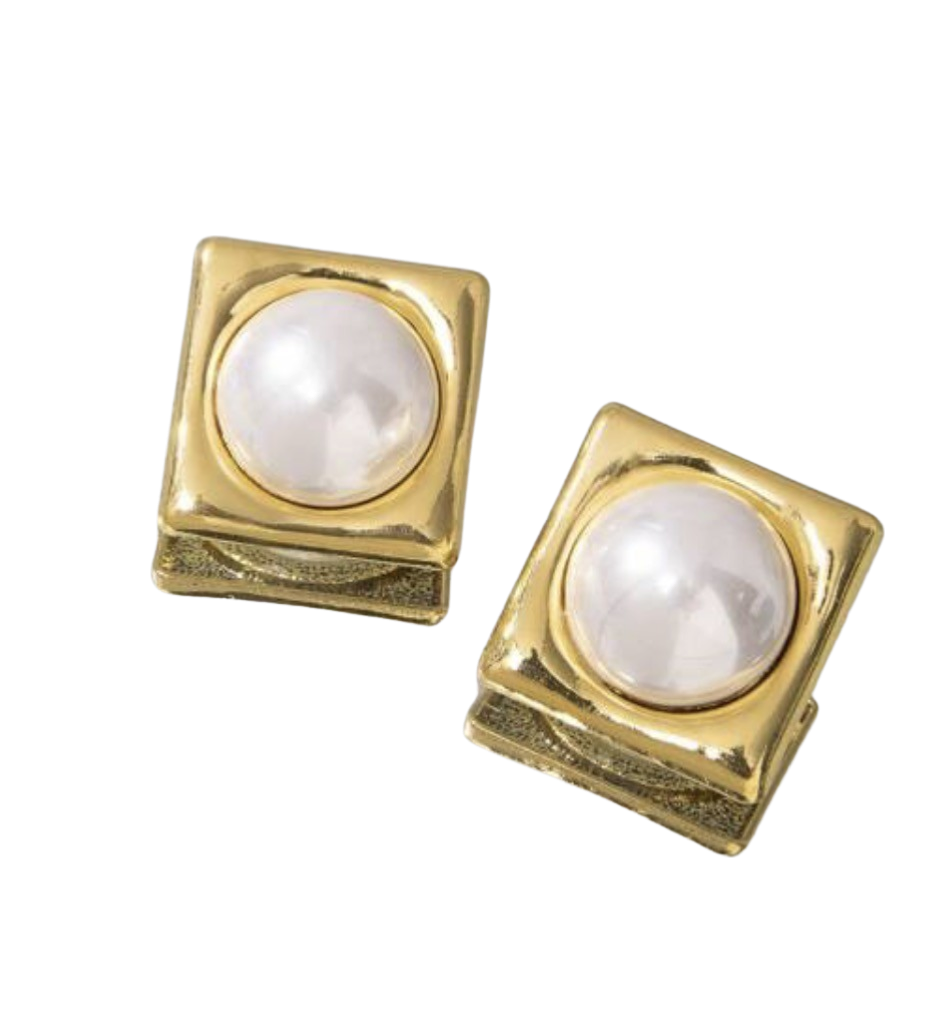 Cube Pearl Stud Earring