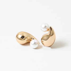 Tear Drop Pearl Studs
