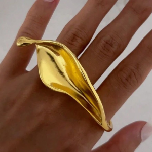 Vintage Leaf Ring